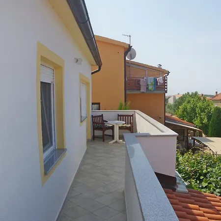 Mia Apartment Vinkuran